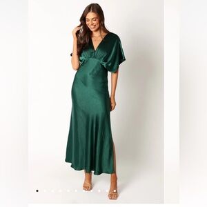 NWT- CIARA MAXI DRESS - DARK EMERALD - size SMALL